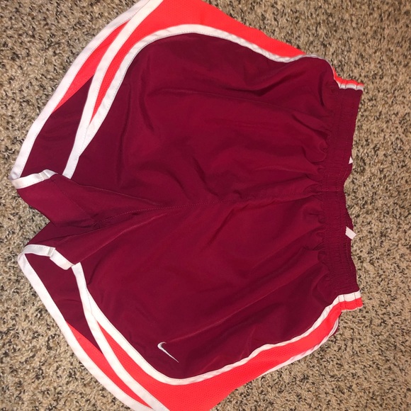 Nike running shorts - Picture 1 of 1